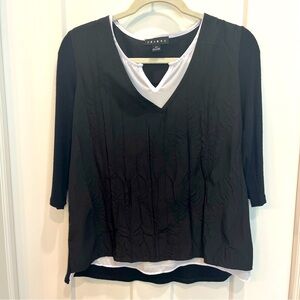 Tribal 3/4 Length Sleeve Black White V‎ Neck  Blouse Size Women’s Petite Small